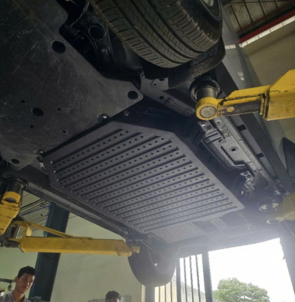 TẤM BẢO VỆ PIN VF3 - THÉP MÃ KẼM SƠN TĨNH ĐIỆN 