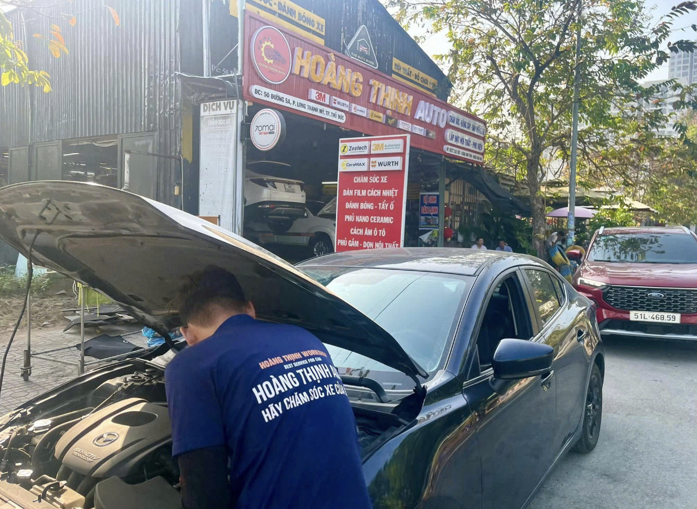 Dán phim cách nhiệt Hoàng Thịnh Auto 